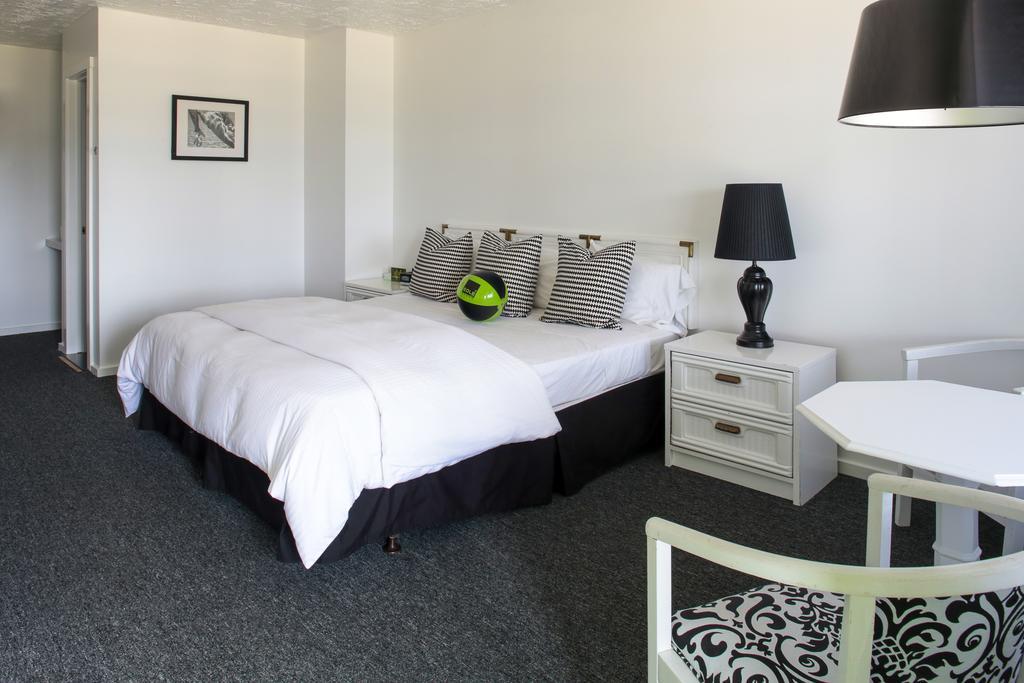 Sole East Beach Montauk Room photo